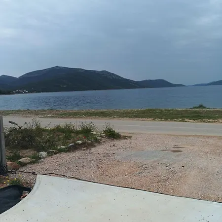 Almira Seaside *